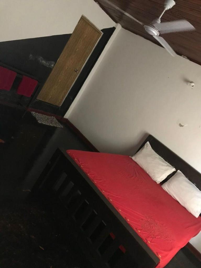 Everest Rooms Piliyandala Eksteriør bilde